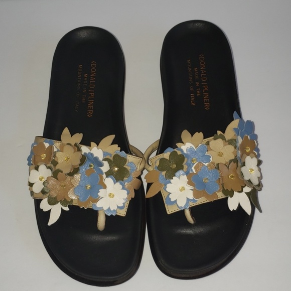 Donald J. Pliner Shoes - Donald J. Pliner sandals